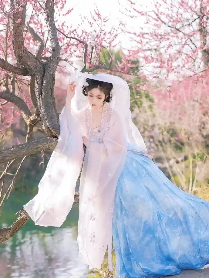 摩拜单车街头景象